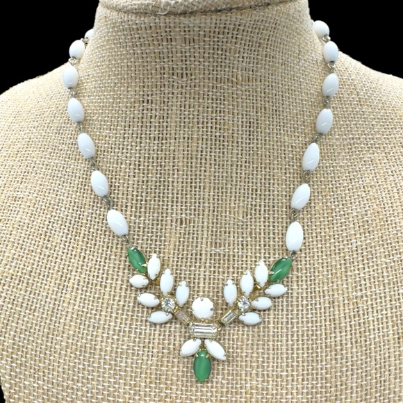 Vintage Hallmarked Duane Milk Glass & Rhinestone Necklace & Screw-back Earrings - Picture 3 of 9